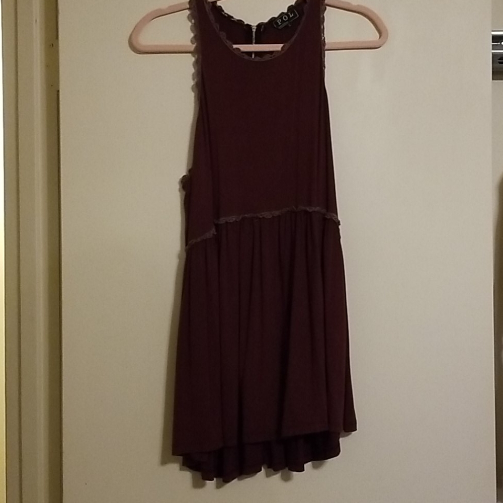Sleeveless burgundy dress
